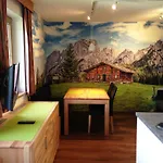 בית הארחה Haus Windegg