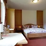 Haus Windegg בית הארחה טוקס