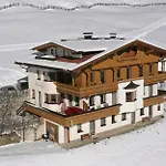 בית הארחה Haus Windegg