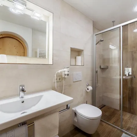 Gasthuis Haus Windegg Tux