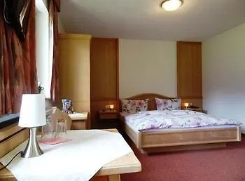 Haus Windegg Guest house Tux