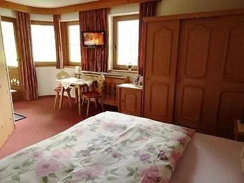 Haus Windegg Guest house 3*